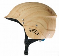 Шлем из дерева.jpg