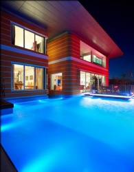Colorful-House-Ideas-Yazgan-Design-Architecture-swimming-pool-with-LED-light-10-468x600.jpg