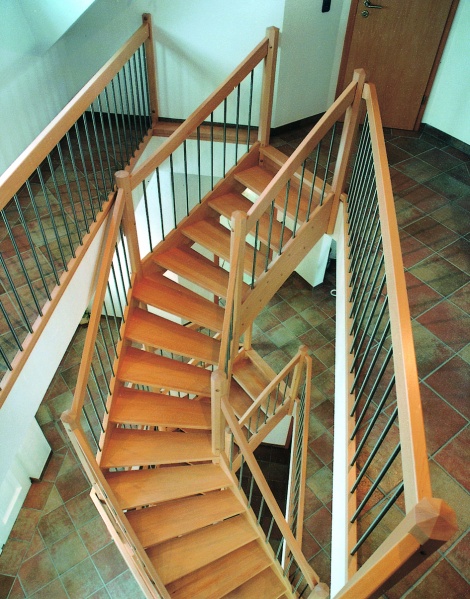 Файл:Treppenaufgang.jpg